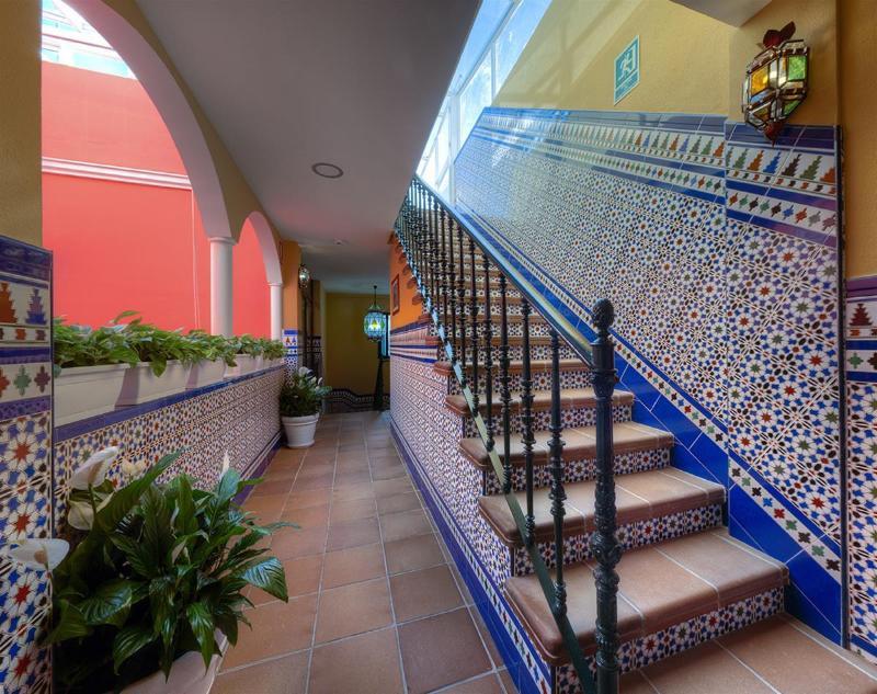 Hotel Dona Lina Севілья Екстер'єр фото